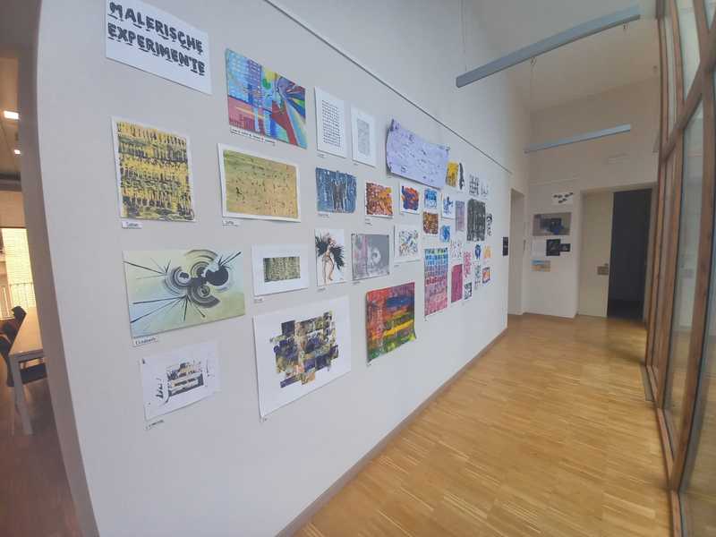 Exposición de trabajos en la Biblioteca Municipal