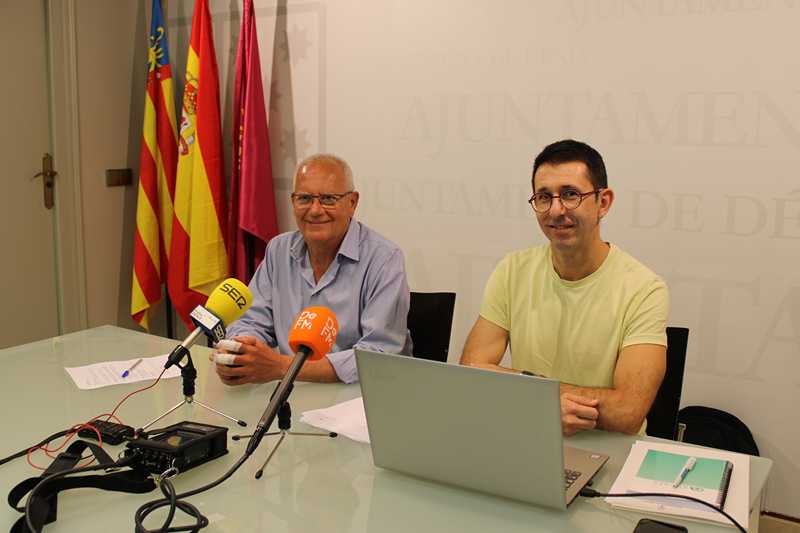  
La normativa de la Generalitat Valenciana prohíbe la recogida de restos de posidonia en las playas de Les Rotes, Raset, el principio de Les Marines, Molins y Deveses 