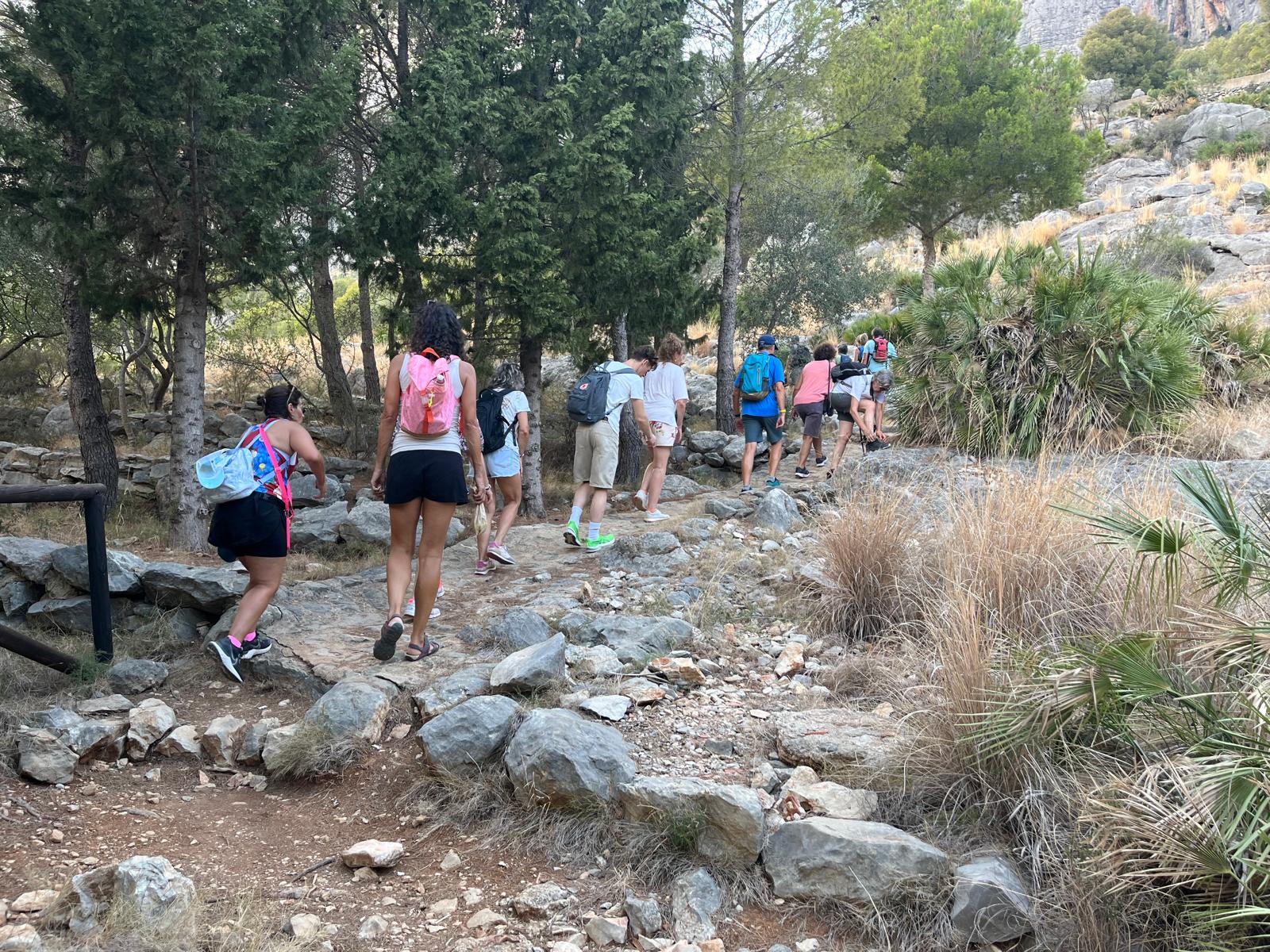 Cerca de 300 personas han disfrutado este año del programa 'Descubre los paisajes de Dén...