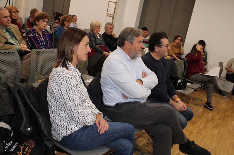 
L’Acadèmia Valenciana de la Llengua clou a Dénia l’Any Maria Ibars amb una jornada que rev...