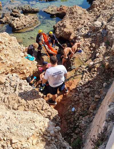 Foto La labor de prevenció amb els usuaris de les platges de Dénia ajuda al fet que la temporada ...