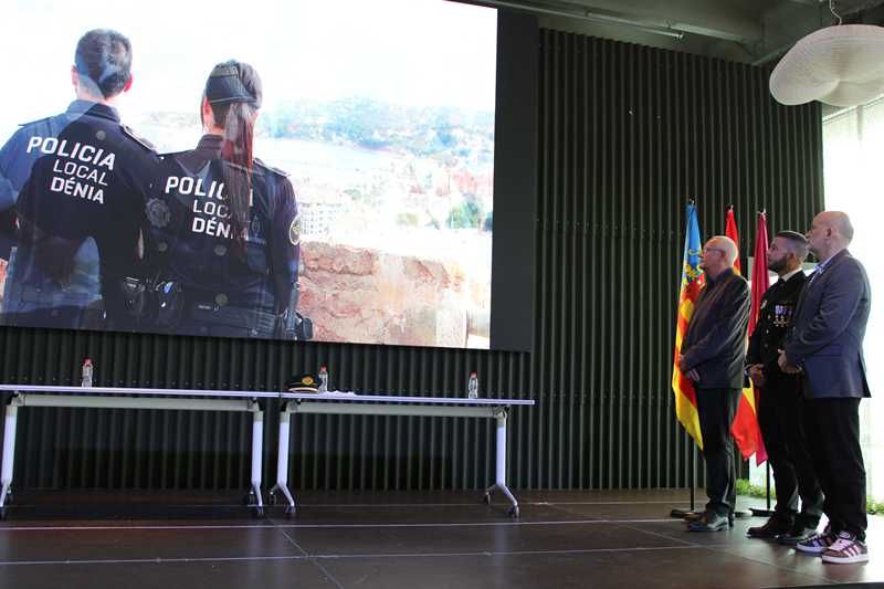 L'alcalde i el regidor de Seguretat Ciutadana, en un moment de l'acte