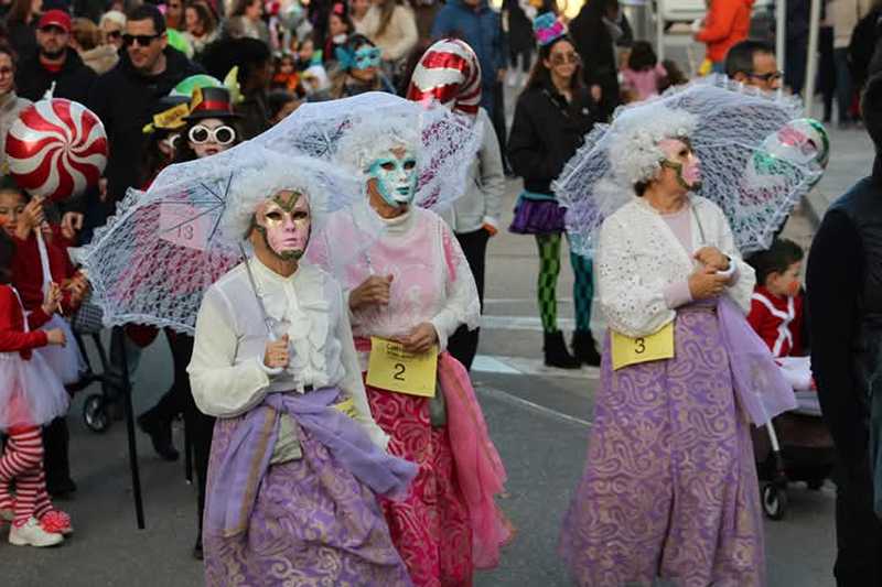 Foto La festa de Carnestoltes es trasllada a la plac¸a de Maria Herva`s i se celebrara` el dia 28...